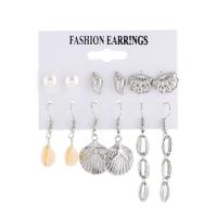 alliage de zinc Boucles d'oreilles, Boucle d’oreille stud & boucle d'oreille, avec Plastique ABS perle & coquille, Placage de couleur platine, 6 pièces & pour femme, Vendu par fixé