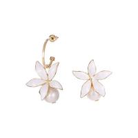 Asymmetric Earrings, Zinc Alloy, with Plastic Pearl, zinc alloy earring hook, Flower, plated, for woman, white 