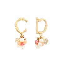 Asymmetric Earrings, Zinc Alloy, with Freshwater Pearl, plated, fashion jewelry & for woman, golden 