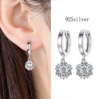 Silver Earring Zircon pavent Sterling, Argent sterling 925, Motif géométrique, Plaqué de platine, pavé de micro zircon & pour femme 5mm, Vendu par paire