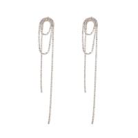 Moda flecos pendientes, aleación de zinc, aleación de cinc aguja de pendiente, chapado en color de plata, para mujer & con diamantes de imitación, chapado en color metálico, 23x140mm, Vendido por Par