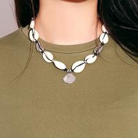 Collier de coquillages, alliage de zinc, avec coquille, Placage, bijoux de mode & pour femme, plus de couleurs à choisir, protéger l'environnement, sans nickel, plomb et cadmium, 35+10cm, Vendu par brin