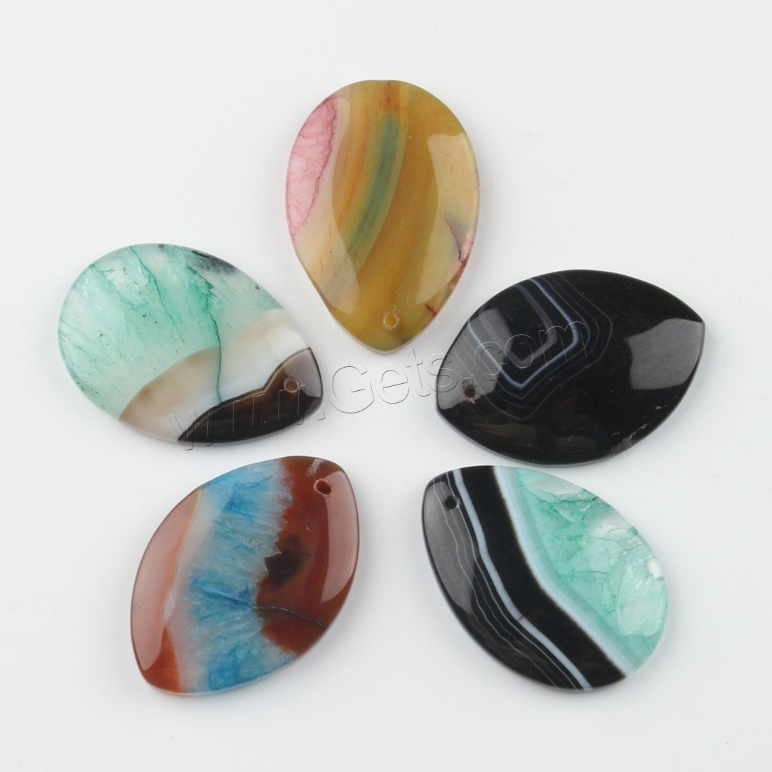 Pendentif Agate mixte, Couleur aléatoire, 37*36*7~46*31*7mm, Trou:Environ 2mm, Vendu par PC