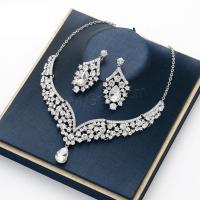 ensembles de bijoux de mode en alliage zinc, alliage de zinc, boucle d'oreille & collier, avec 2.76 inch chaînes de rallonge, Placage, 2 pièces & poli & pour femme & avec strass, couleur platine, protéger l'environnement, sans nickel, plomb et cadmium Environ 16.54 pouce, Vendu par fixé