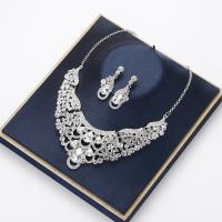 ensembles de bijoux de mode en alliage zinc, alliage de zinc, boucle d'oreille & collier, avec 2.76 inch chaînes de rallonge, Placage, 2 pièces & pour femme & avec strass, couleur platine, protéger l'environnement, sans nickel, plomb et cadmium Environ 16.54 pouce, Vendu par fixé