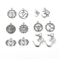 Zinc Alloy Hollow Pendants, DIY  silver color Approx 2mm 