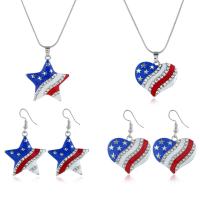 Rhinestone en alliage de zinc bijoux , boucle d'oreille & collier, pour femme & émail & avec strass, camouflage rouge et bleu  Environ 19.68 pouce, Vendu par fixé