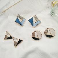 Pendientes de Perno de Aleación de Zinc, Portátil & diferentes estilos para la opción, más colores para la opción, 2.2X3cm, Vendido por Par