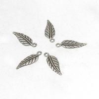 Pendentifs feuilles en alliage de zinc , Placage, DIY, 22*22*6mm, Environ Vendu par kg