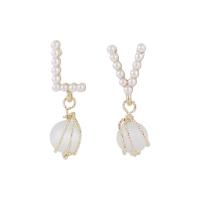 Asymmetric Earrings, Zinc Alloy, with Plastic Pearl, fashion jewelry & for woman 