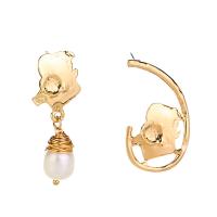 Asymmetric Earrings, Zinc Alloy, with Freshwater Pearl, gold color plated, for woman, white 