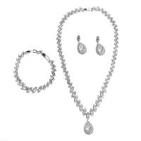 Zirkonia Micro Pave Schmucksets Messing, Armband & Ohrring & Halskette, mit kubischer Zirkonia, drei Stücke & Modeschmuck, weiß, verkauft von setzen