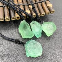 Pendentif bijoux de pierre gemme, La fluorite verte, fait à la main, DIY, vert, 20mm, Vendu par fixé