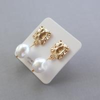 Boucle d'oreille en alliage de zinc en plastique perle, avec perle de plastique, Placage de couleur d'or, pour femme, blanc, protéger l'environnement, sans nickel, plomb et cadmium Vendu par paire