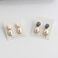 Boucle d'oreille en alliage de zinc en plastique perle, avec perle de plastique, Placage de couleur d'or, pour femme, plus de couleurs à choisir, protéger l'environnement, sans nickel, plomb et cadmium Vendu par paire