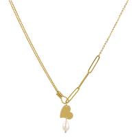 Collier de bijoux de titane, Acier titane, avec perle d'eau douce cultivée, Placage de couleur d'or, pour femme Environ 16.6 pouce, Vendu par brin