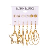 Boucle d'oreille en alliage de zinc en plastique perle, avec perle de plastique, Placage de couleur d'or, 6 pièces & pour femme & avec strass, Vendu par paire