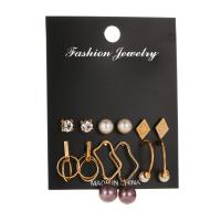 alliage de zinc Boucles d'oreilles, avec perle de plastique, Placage de couleur d'or, 6 pièces & pour femme & avec strass, Vendu par fixé