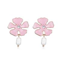 Boucle d'oreille en alliage de zinc en plastique perle, avec perle de plastique, Placage de couleur d'or, pour femme & émail, rose Vendu par paire