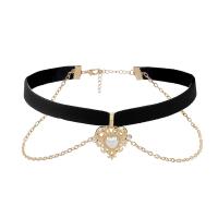 Ожерелье Мода Choker, цинковый сплав, с Вельвет & Пластиковая жемчужина, с 2.76 inch наполнитель цепи, плакирован золотом, Женский & со стразами, длина:Приблизительно 12.6 дюймовый, продается Strand