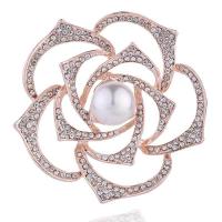 Broche de diamantes de imitación de la aleación de Zinc, con Perlas plásticas, Flor, chapado en color rosa dorada, para mujer & con diamantes de imitación, 52x52mm, Vendido por UD