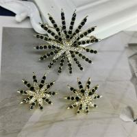 Zinc Alloy Jewelry Brooch, gold color plated & for woman & with rhinestone, black 