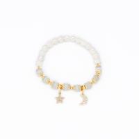 Bracelets de perles En alliage de zinc , perle d'eau douce cultivée, avec Oeil de chat & alliage de zinc, Placage de couleur d'or, pour femme & avec strass, blanc Environ 5.9 pouce, Vendu par PC