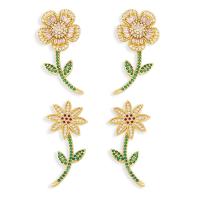 Befestiger Zirkonia Messing Ohrring, Blume, goldfarben plattiert, verschiedene Stile für Wahl & Micro pave Zirkonia, goldfarben, 36x17mm,37x17mm, verkauft von Paar