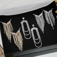 Moda flecos pendientes, diamantes de imitación, con metal, borla, chapado, diferentes estilos para la opción & para mujer & con diamantes de imitación, Vendido por Par