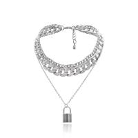 Collier de mode Multi couche, alliage de zinc, avec fer, cadnas, Placage de couleur platine, multicouche & pour femme & avec strass, 29mm Environ 13 pouce, Environ  17 pouce, Vendu par PC