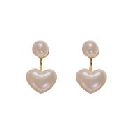 Boucle d'oreille en alliage de zinc en plastique perle, avec perle de plastique, coeur, Placage de couleur d'or, bijoux de mode & pour femme Vendu par paire