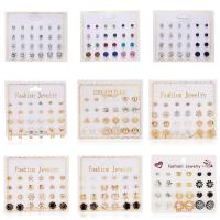 alliage de zinc Stud Set, avec perle de plastique, Placage, 12 pièces & bijoux de mode & styles différents pour le choix & pavé de micro zircon & pour femme, plus de couleurs à choisir Vendu par fixé