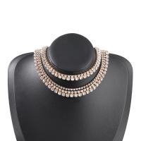 Collier de mode Multi couche, alliage de zinc, avec 5.59inch chaînes de rallonge, fade et jamais plaqué de haute qualité, bijoux de mode & pour femme & avec strass, plus de couleurs à choisir .59 pouce, Vendu par brin