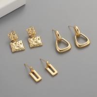 pendiente de gota colgando de latón, metal, chapado en oro real, Joyería & diferentes estilos para la opción & para mujer, dorado, Vendido por Par