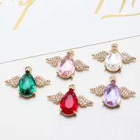 Pendentifs strass en laiton, avec Perceuse à eau en verre, fade et jamais plaqué de haute qualité, DIY & avec strass, plus de couleurs à choisir Vendu par PC