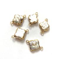 Perlas cultivadas de agua dulce Conector, con metal, Trébol de cuatro hojas, chapado en color dorado, Bricolaje & diverso tamaño para la opción & 1/1 aro, Vendido por UD