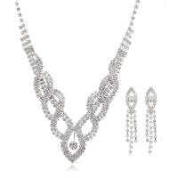 Strass Zink Legierung Schmuck Set, Zinklegierung, Ohrring & Halskette, mit Verlängerungskettchen von 12cm, silberfarben plattiert, Modeschmuck & für Frau & mit Strass, Silberfarbe, 28mm,10x55mm, Länge:34 cm, verkauft von setzen