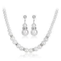 Perlas plásticas Conjunto de joya, Esférico, tres piezas & Joyería & para mujer & con diamantes de imitación, Blanco, 10x28mm, longitud:46 cm, Vendido por Set