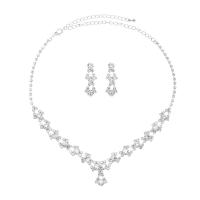 Messing Schmuck Set, Ohrring & Halskette, mit Verlängerungskettchen von 15cm, silberfarben plattiert, drei Stücke & Modeschmuck & für Frau & mit Strass, Silberfarbe, 12x32mm,105mm, Länge:33 cm, verkauft von setzen