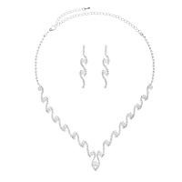 Messing Schmuck Set, Ohrring & Halskette, mit Kunststoff Perlen, mit Verlängerungskettchen von 15cm, silberfarben plattiert, drei Stücke & Modeschmuck & für Frau & mit Strass, Silberfarbe, 8x50mm,125mm, Länge:35 cm, verkauft von setzen