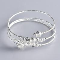 Ouverture Bracelets en cuivre, laiton, Placage de couleur argentée, Réglable & pour femme, argent, Vendu par PC