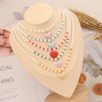 Collar de perlas de plástico, Perlas plásticas, con Seedbead & aleación de zinc, con 2 extender cadena, Corazón, chapado en color dorado, para mujer & esmalte, más colores para la opción, longitud:15.7 Inch, Vendido por UD