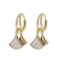 Huggie Hoop Drop Earring, laiton, avec coquille, Plaqué d'or 14K, pavé de micro zircon & pour femme, Or, 26mm, Vendu par paire