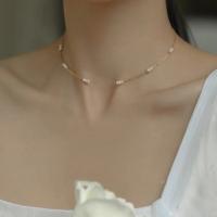 Collier de chaîne en laiton de perles d'eau douce, perle d'eau douce cultivée, avec laiton, avec 1.18 inch chaînes de rallonge, Placage de couleur d'or, longueur différente pour le choix & pour femme, blanc, Vendu par PC