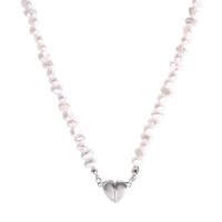 Collar de perlas de plástico, Perlas plásticas, con aleación de zinc, Corazón, chapado en plata de alta calidad, Joyería & para mujer, Blanco, longitud:aproximado 45 cm, Vendido por UD