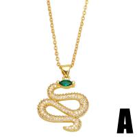 Collier en laiton cubique Zircon Micro Pave, avec 2 chaînes de rallonge, Placage de couleur d'or, styles différents pour le choix & pavé de micro zircon & pour femme, vert .7 pouce, Vendu par PC