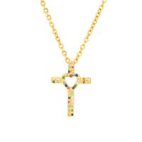 Collier en laiton cubique Zircon Micro Pave, avec 304 chaîne en acier inoxydable, croix, Plaqué d'or 18K, bijoux de mode & pavé de micro zircon & pour femme, plus de couleurs à choisir cm, Vendu par PC