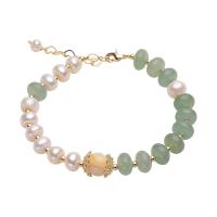 Kultivierten Süßwasser Perle Messing Armband, Natürliche kultivierte Süßwasserperlen, mit Grüner Aventurin & Messing, flache Runde, goldfarben plattiert, für Frau, weiß, 7-8mm, Länge:7.1 ZollInch, verkauft von PC