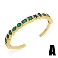 Ouverture Bracelets en cuivre, laiton, Plaqué or 18K, styles différents pour le choix & pavé de micro zircon & pour femme, plus de couleurs à choisir Vendu par PC