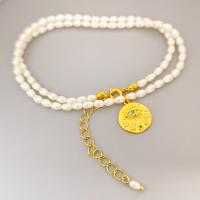 Collier de chaîne en laiton de perles d'eau douce, perle d'eau douce cultivée, avec laiton, avec 7cm chaînes de rallonge, Plat rond, Plaqué d'or 18K, pour femme & avec strass, blanc Environ 45 cm, Vendu par PC